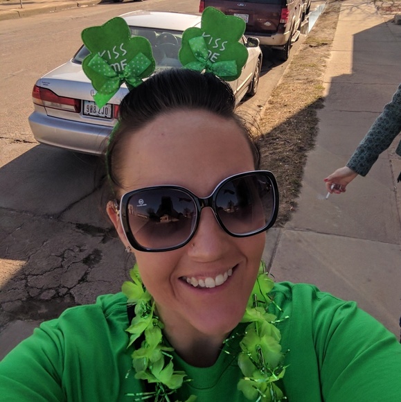 Meet your Posher, Ivy - Picture 2 of 4